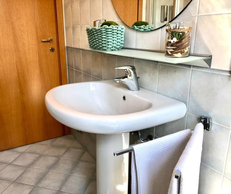 L'Ulivo Di Como Apartment Bagian luar foto